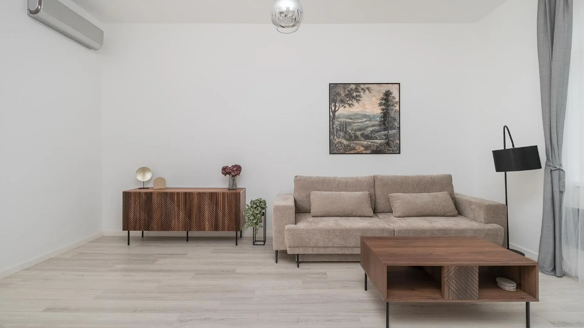 Budapest City Park Apartment